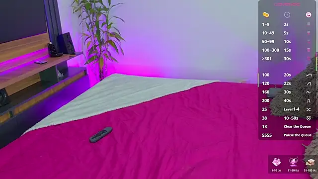 Alexawhiittee online show from 10/25/25, 03:28