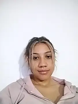 Snapshot of nina_carther chatting on 02/24/25, 04:26 nina carther online show from 02/24/25, 04:26