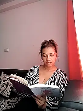 Snapshot of nina_carther chatting on 03/07/25, 12:12 nina carther online show from 03/07/25, 12:12