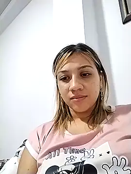 Snapshot of nina_carther chatting on 03/19/25, 12:59 nina carther online show from 03/19/25, 12:59
