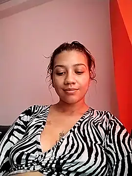 Snapshot of nina_carther chatting on 03/07/25, 03:18 nina carther online show from 03/07/25, 03:18