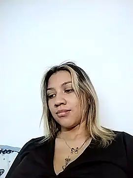 Snapshot of nina_carther chatting on 03/12/25, 10:50 nina carther online show from 03/12/25, 10:50