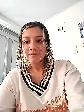 Snapshot of nina_carther chatting on 03/22/25, 04:37 nina carther online show from 03/22/25, 04:37
