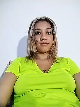Snapshot of nina_carther chatting on 02/13/25, 03:45 nina carther online show from 02/13/25, 03:45