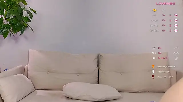 Snapshot of duomooncouple chatting on 11/15/25, 08:51 duomooncouple online show from 11/15/25, 08:51