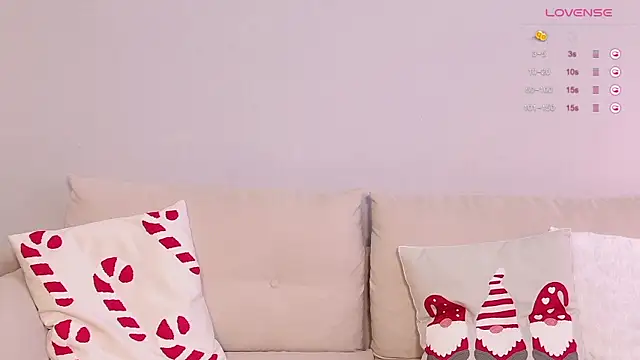 Snapshot of duomooncouple chatting on 12/14/25, 08:09 duomooncouple online show from 12/14/25, 08:09