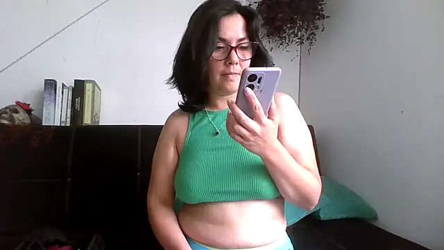 Tiramisu89 online show from 11/28/25, 09:15