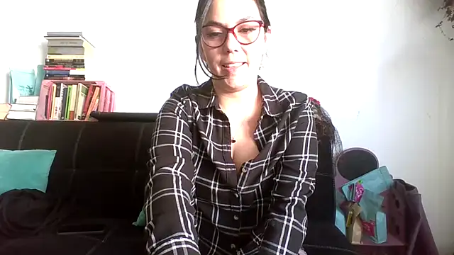 Tiramisu89 online show from 10/29/25, 06:07