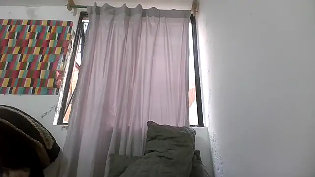 Snapshot of Tiramisu89 chatting on 09/10/25, 07:24 Tiramisu89 online show from 09/10/25, 07:24
