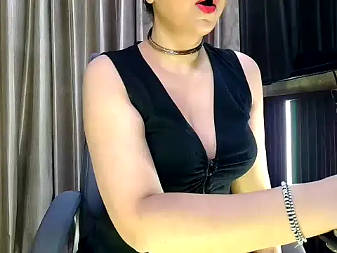 Snapshot of fabdemira chatting on 10/17/25, 06:10 fabdemira online show from 10/17/25, 06:10