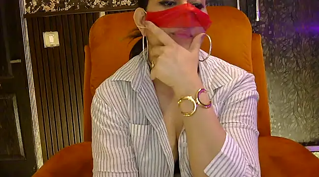Snapshot of fabdemira chatting on 02/16/25, 01:14 fabdemira online show from 02/16/25, 01:14