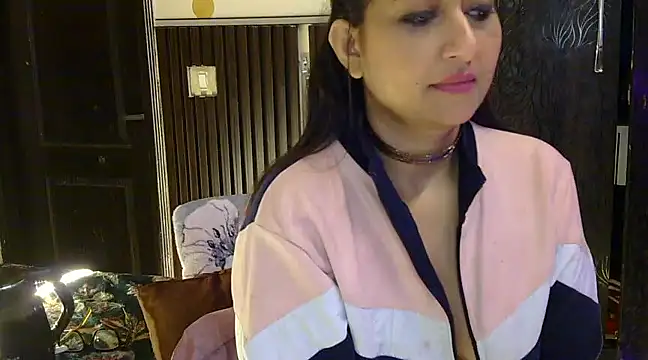 Snapshot of fabdemira chatting on 01/17/25, 01:36 fabdemira online show from 01/17/25, 01:36