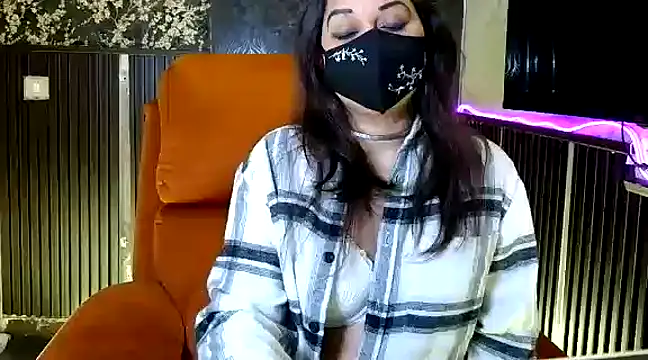 Snapshot of fabdemira chatting on 02/23/25, 06:12 fabdemira online show from 02/23/25, 06:12