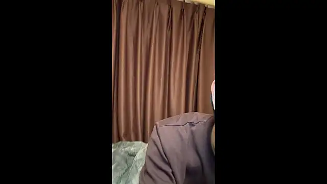 UKI06 online show from 04/14/26, 02:33