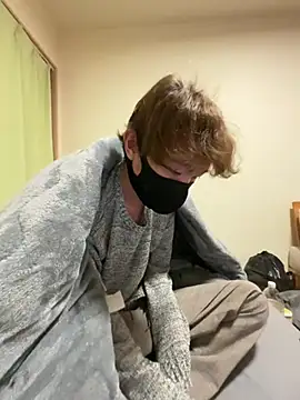 Snapshot of UKI06 chatting on 02/16/26, 06:28 UKI06 online show from 02/16/26, 06:28