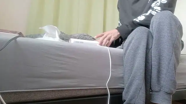 UKI06 online show from 11/25/25, 04:35