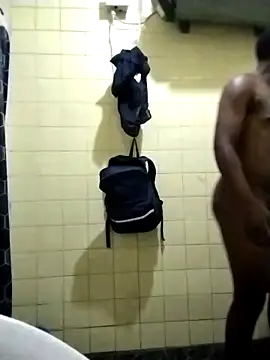 Snapshot of Polygamist chatting on 02/27/26, 07:24 Polygamist online show from 02/27/26, 07:24