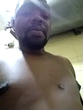 Snapshot of Polygamist chatting on 01/09/26, 08:05 Polygamist online show from 01/09/26, 08:05