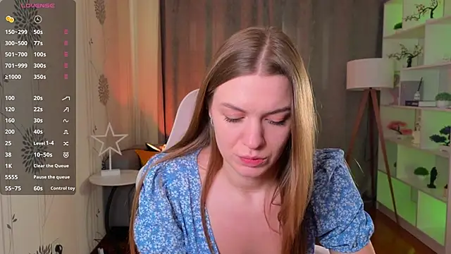 Lovella Lips online show from 03/13/26, 11:59