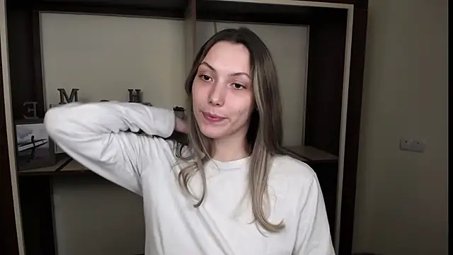 Snapshot of VanessaMay_ chatting on 03/01/26, 06:19 VanessaMay online show from 03/01/26, 06:19