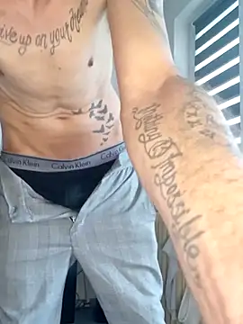 boysexy350 online show from 04/10/26, 08:21