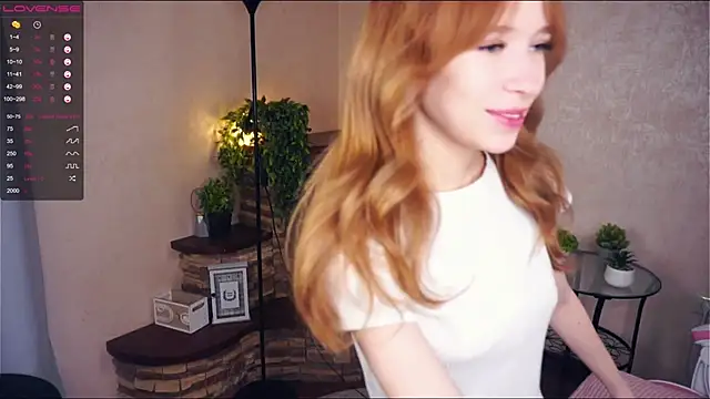 LynetBurby online show from 03/11/25, 06:08