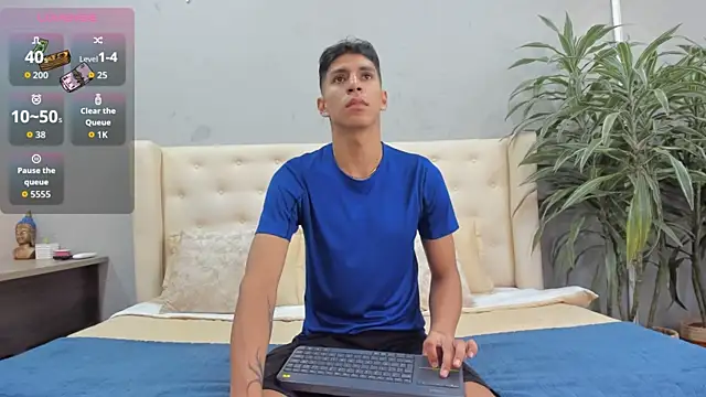 kieran derek online show from 09/29/25, 03:13