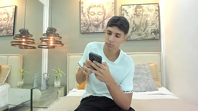 kieran derek online show from 12/21/25, 02:24