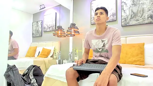 kieran derek online show from 10/23/25, 03:16