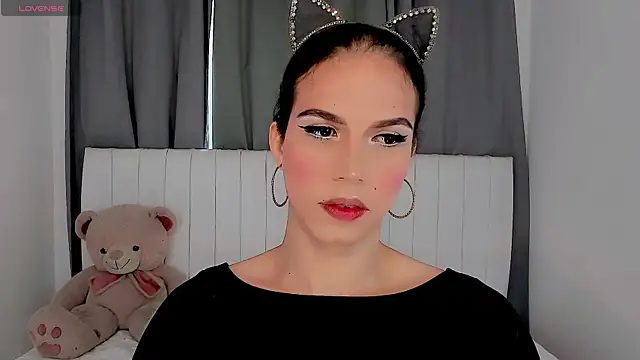 Snapshot of gatitavenecis chatting on 09/24/25, 05:08 gatitavenecis online show from 09/24/25, 05:08