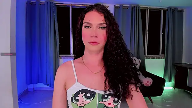 Snapshot of gatitavenecis chatting on 06/10/26, 05:30 gatitavenecis online show from 06/10/26, 05:30