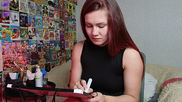 LittleLeen online show from 10/06/25, 03:13