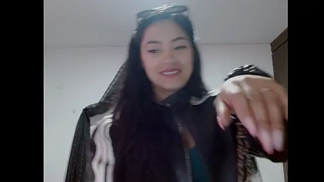 NatalyEscobar lx online show from 03/12/25, 12:04