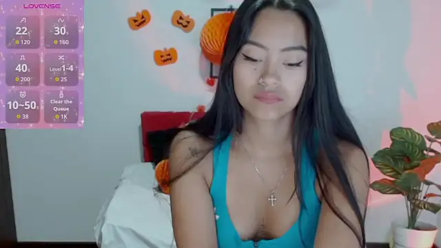 NatalyEscobar lx online show from 10/17/25, 12:40