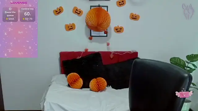 NatalyEscobar lx online show from 10/23/25, 12:48