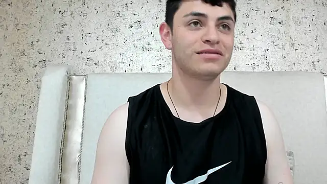 Snapshot of Sexx_onn_fire chatting on 02/19/25, 07:05 Sexx onn fire online show from 02/19/25, 07:05