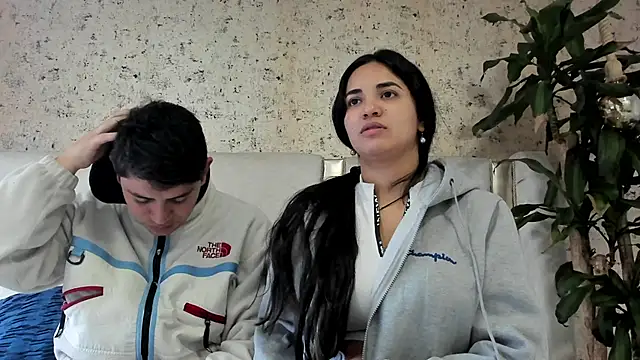 Snapshot of Sexx_onn_fire chatting on 03/20/25, 12:32 Sexx onn fire online show from 03/20/25, 12:32