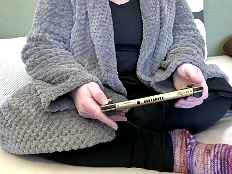 Snapshot of MarthaBriest chatting on 04/05/26, 07:37 MarthaBriest online show from 04/05/26, 07:37