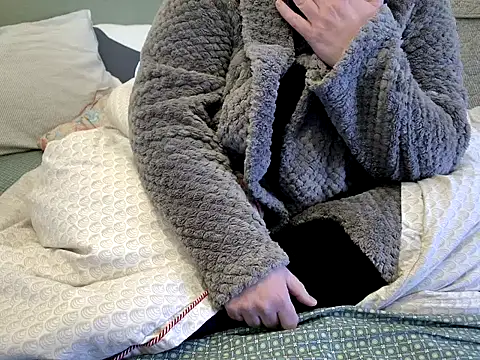 Snapshot of MarthaBriest chatting on 02/19/26, 09:17 MarthaBriest online show from 02/19/26, 09:17