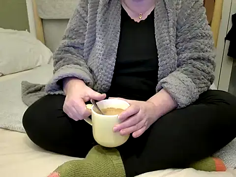 Snapshot of MarthaBriest chatting on 02/28/26, 03:39 MarthaBriest online show from 02/28/26, 03:39