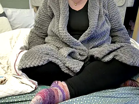 Snapshot of MarthaBriest chatting on 02/17/26, 07:27 MarthaBriest online show from 02/17/26, 07:27