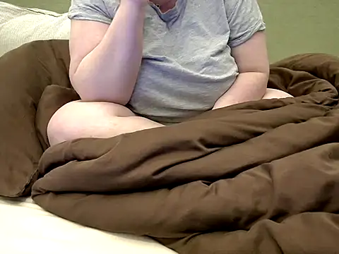 Snapshot of MarthaBriest chatting on 03/26/26, 08:29 MarthaBriest online show from 03/26/26, 08:29