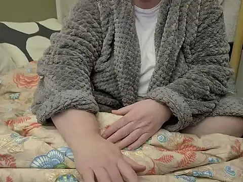 Snapshot of MarthaBriest chatting on 01/09/26, 02:51 MarthaBriest online show from 01/09/26, 02:51