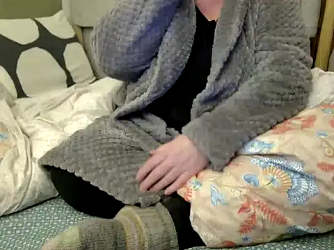 Snapshot of MarthaBriest chatting on 01/16/26, 04:05 MarthaBriest online show from 01/16/26, 04:05