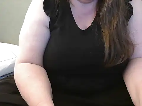 Snapshot of MarthaBriest chatting on 02/18/25, 10:16 MarthaBriest online show from 02/18/25, 10:16