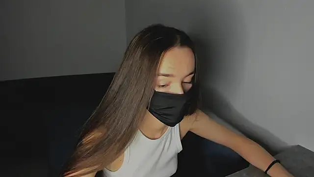 AngelinaAdderly online show from 04/13/26, 07:40