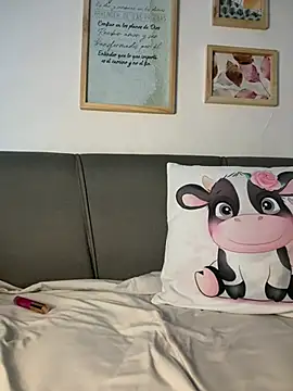 stefania lerner online show from 05/07/26, 01:47