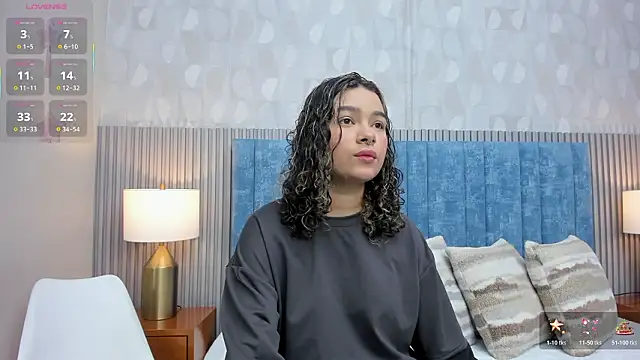 pretty sunlight  online show from 02/04/26, 01:22