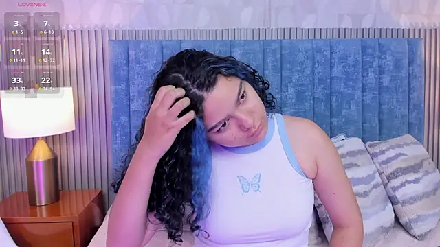 pretty sunlight  online show from 03/25/26, 01:28