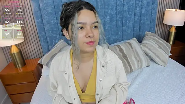 pretty sunlight  online show from 04/16/26, 02:01